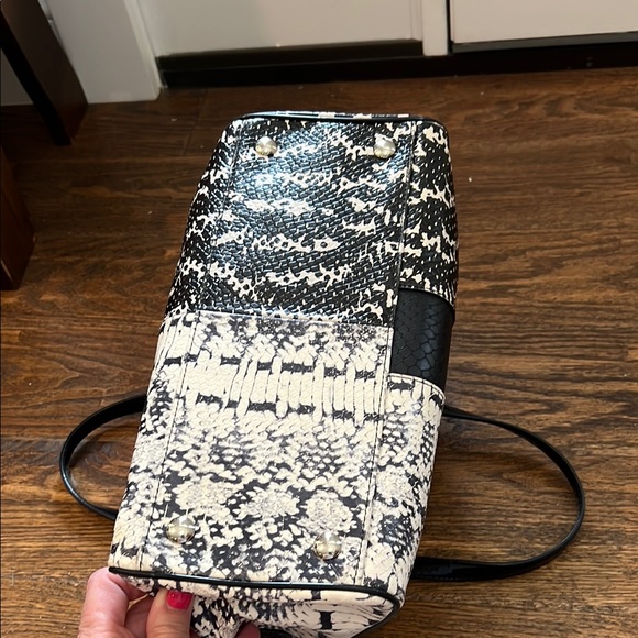 Coach Black and White Women's Handbag - Picture 4 of 14